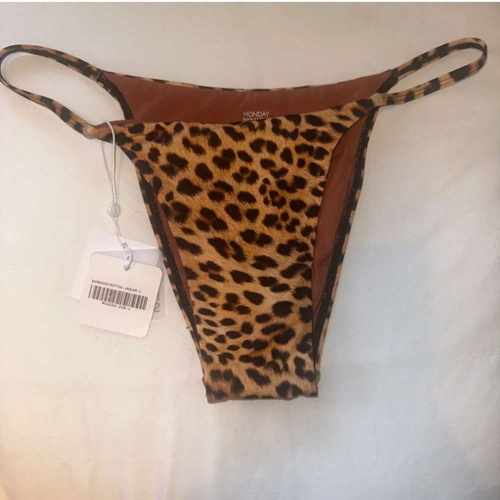 Monday Swimwear Barbados bottom Size L